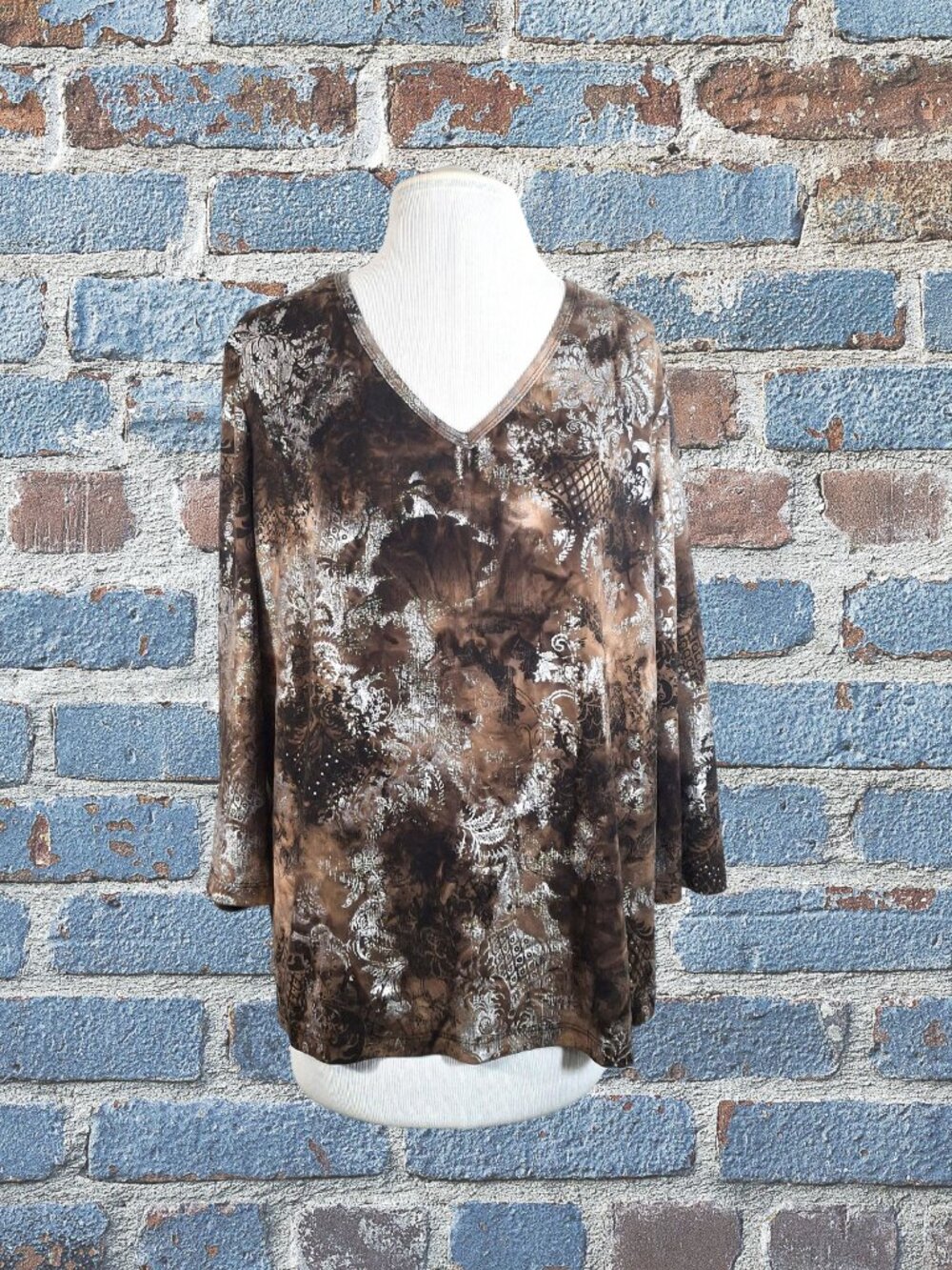 White Stag Ladies 3/4 Sleeve Silver and Brown Top Size 16/18